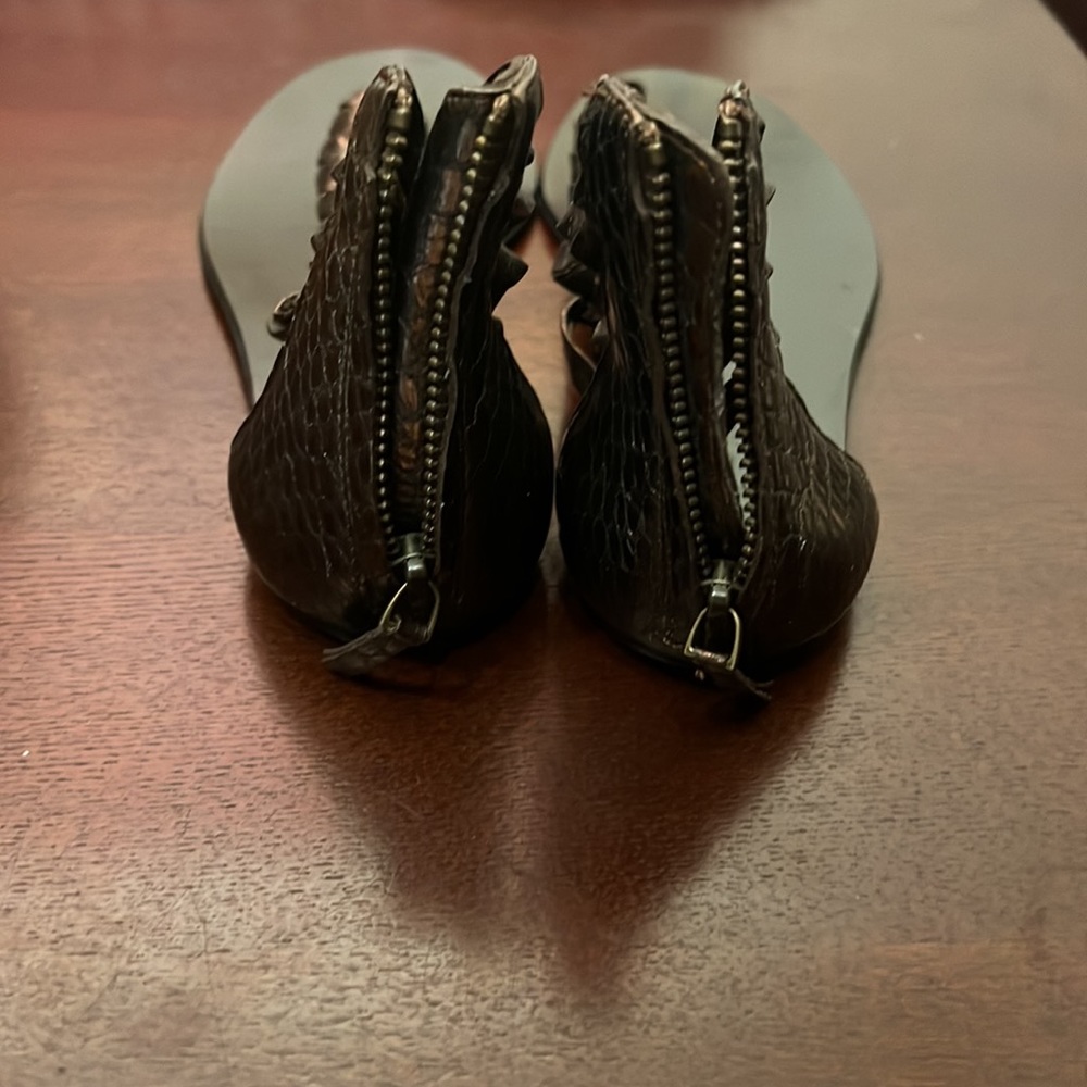 Elizabeth & James sandals - Picture 3 of 11